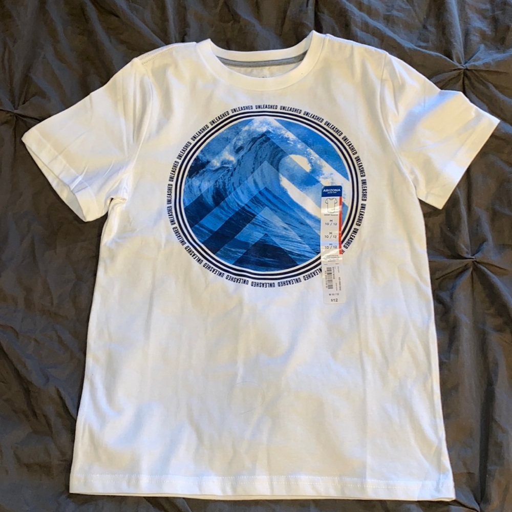 Graphic Tee size M